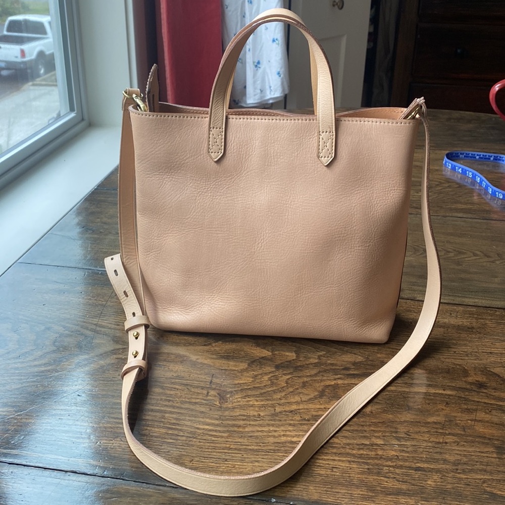 Madewell Tan Crossbody Bag with Versatile Design